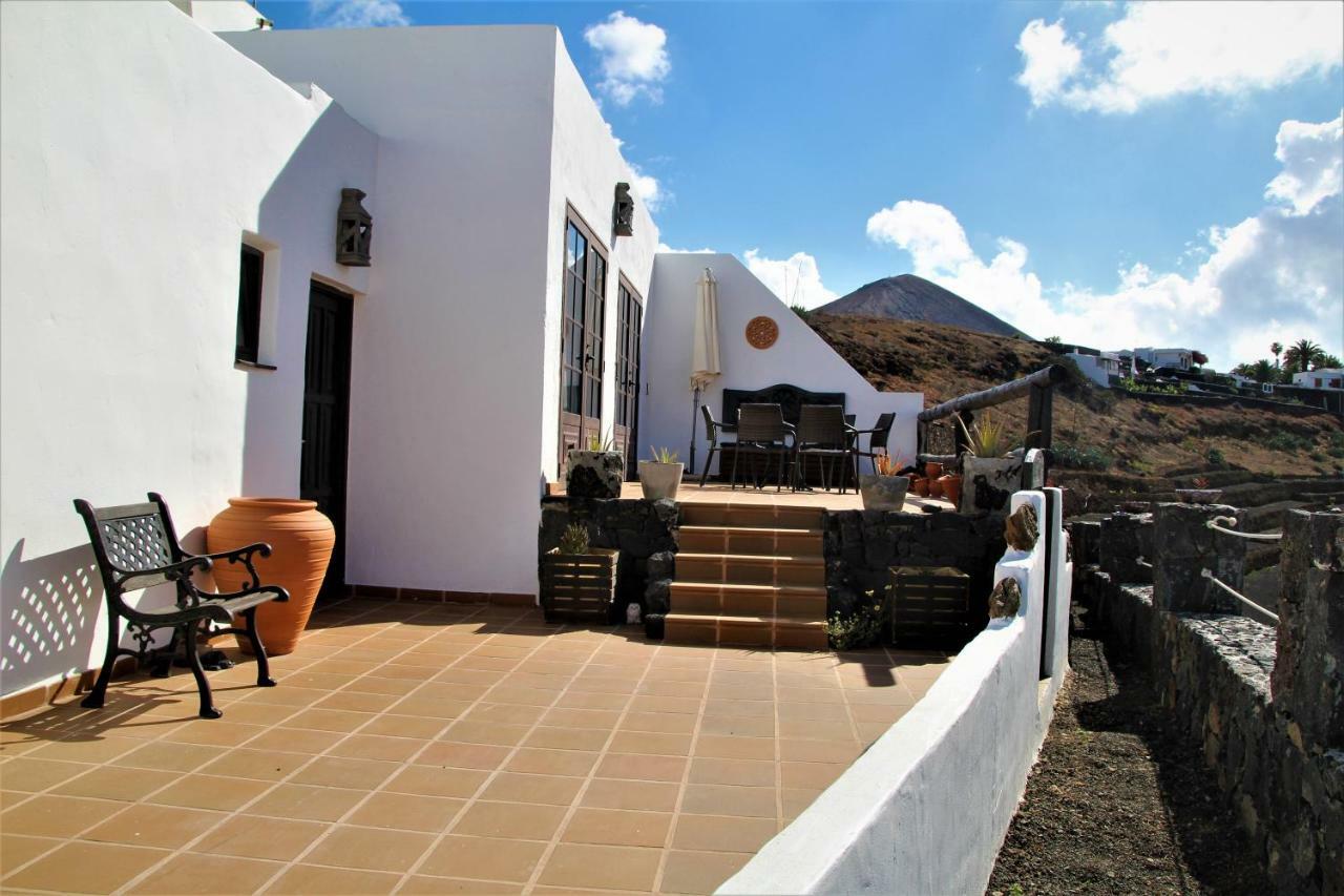 Villa Casa Caldera Guiguan à Tinajo Extérieur photo